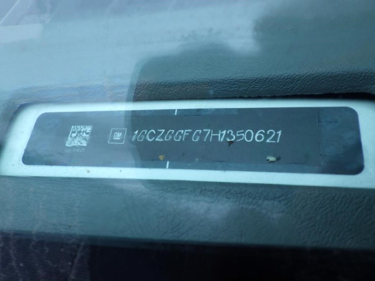 2017-chevrolet-express-2500-image-15