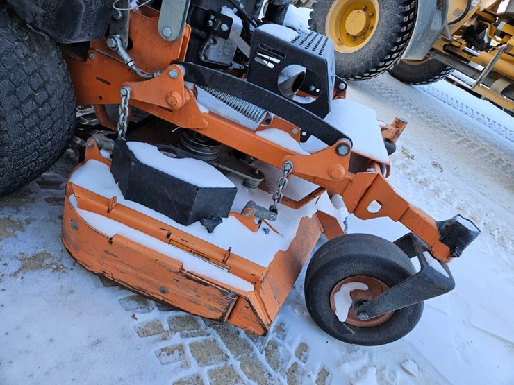 #183-•-scag-stand-up-zero-turn-mower-image-11