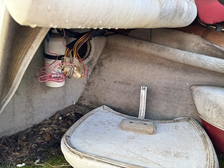 2002-unknown-trailer-image-17