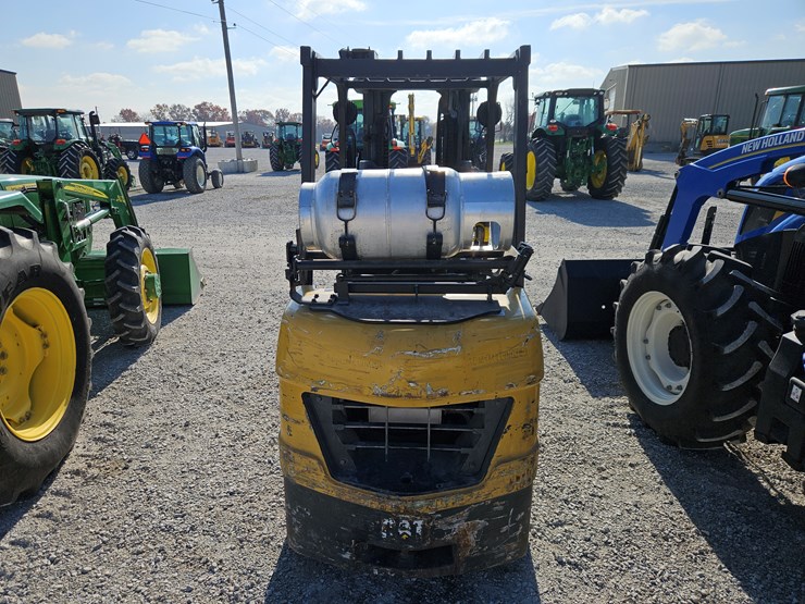 caterpillar-c6000-image-13