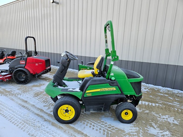 john-deere-1550-image-2
