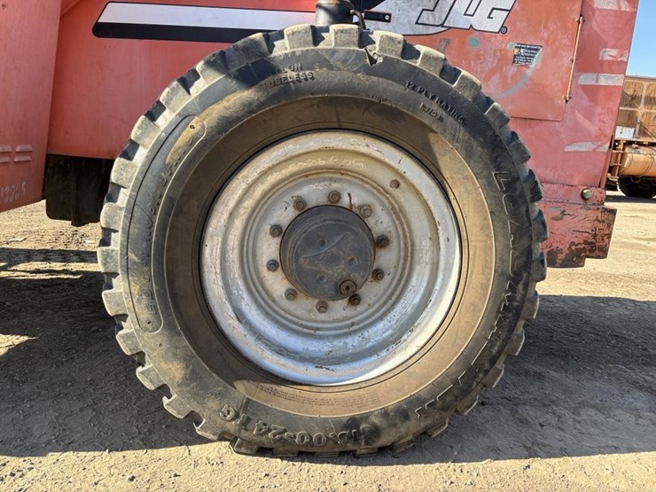 2005-jlg-8042-image-20