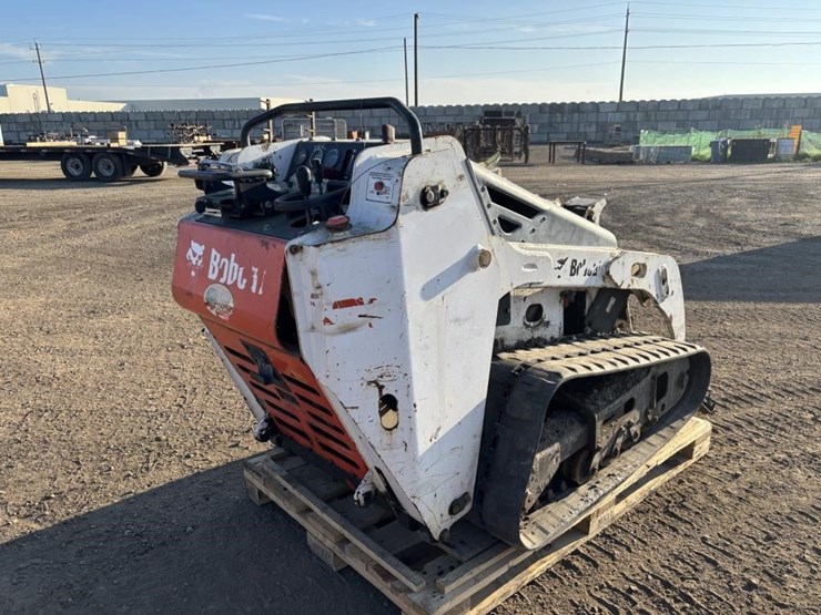 2014-bobcat-mt55-image-3