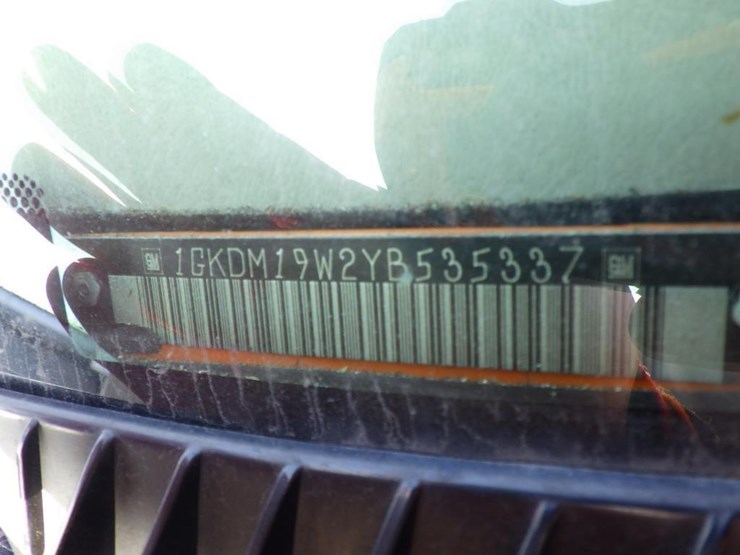 2000-gmc-safari-image-14