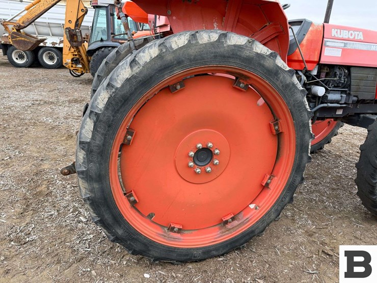 kubota-m9000-image-30