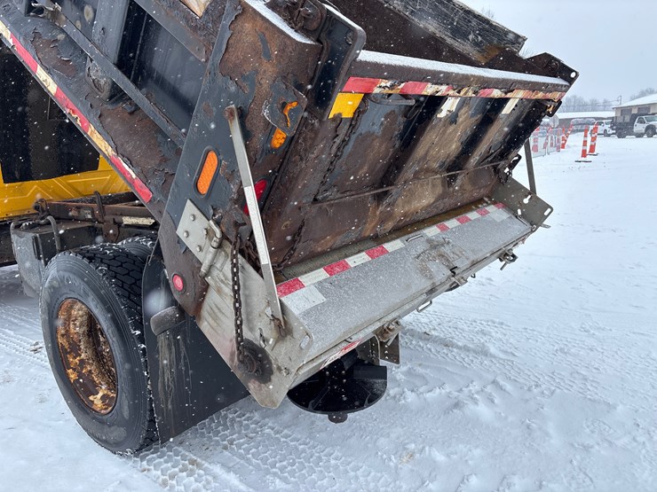 2008-international-durastar-4300-image-34