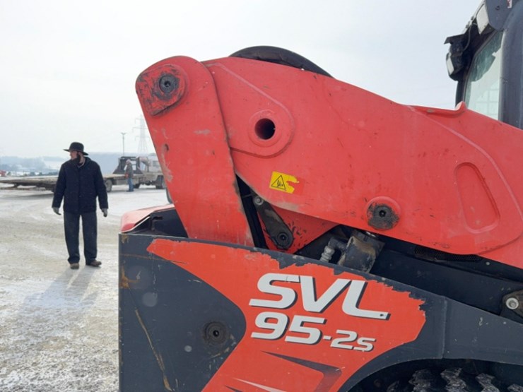 kubota-large-skid-steer-model-3vl95-25,-2464-hrs.,-works,-forks+bucket-image-9