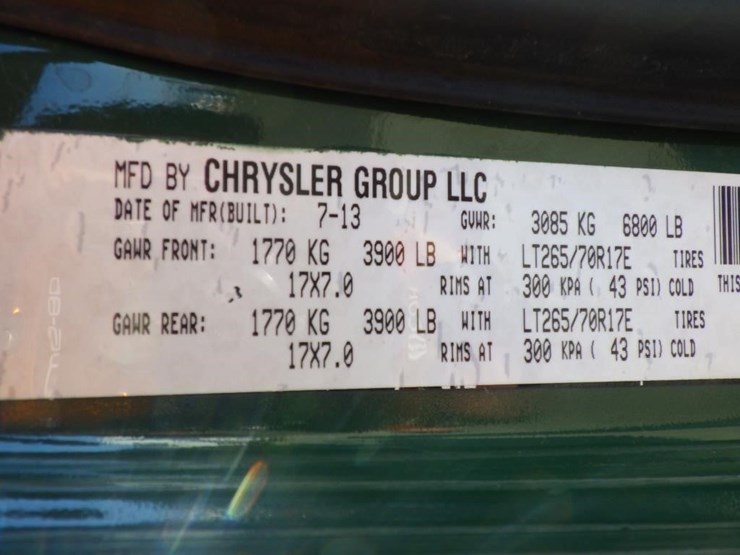 2013-dodge-1500-image-16