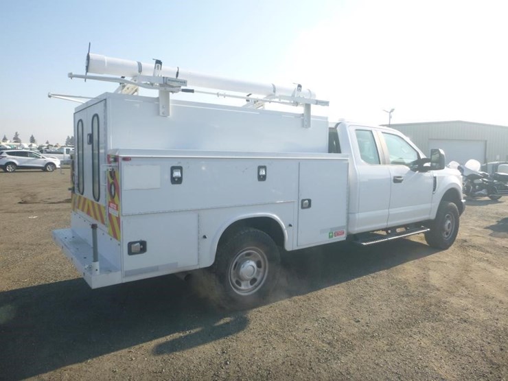 2017-ford-f350-image-3