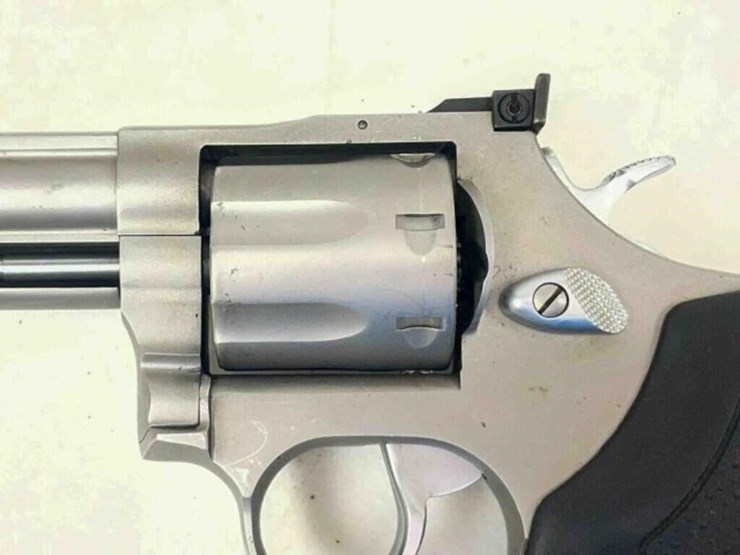 taurus-revolver-image-8
