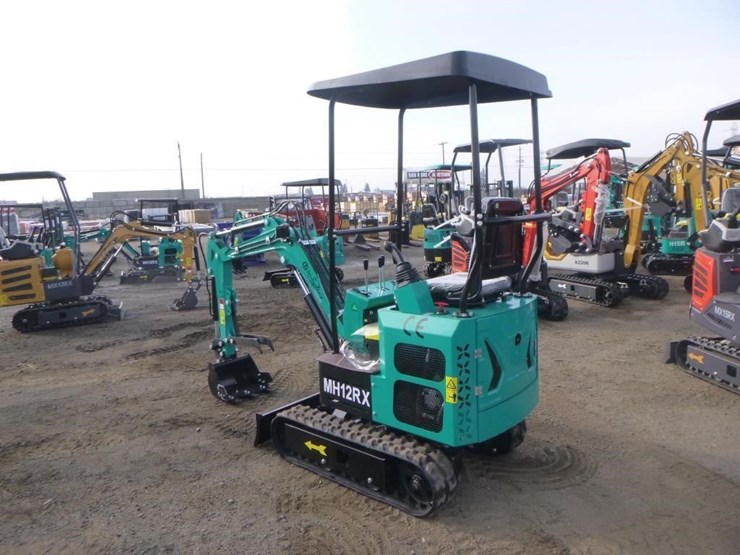 agt-mx12rx-hydraulic-excavator-image-4