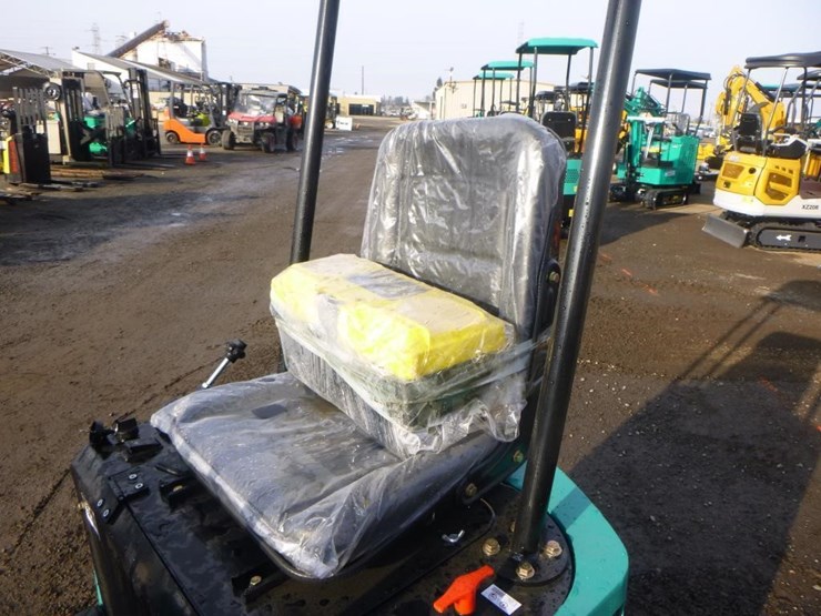 agt-qh12r-hydraulic-excavator-image-19