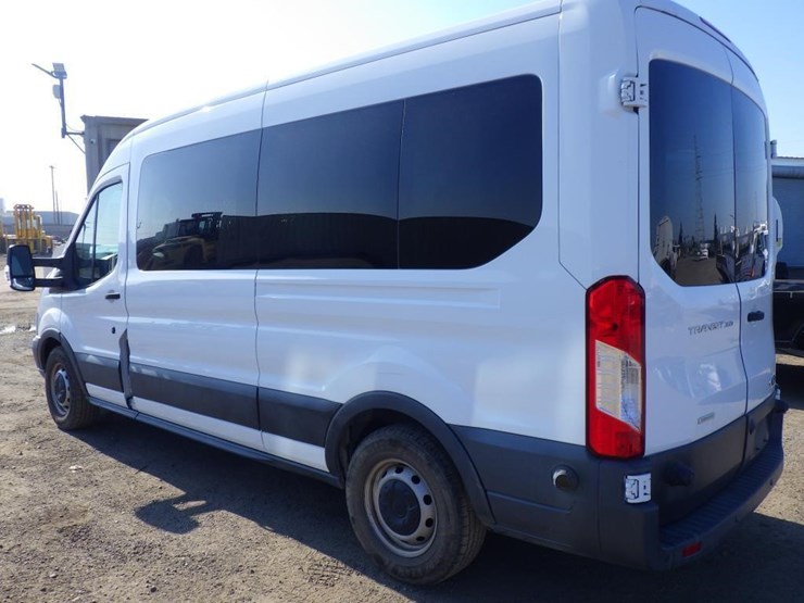 2017-ford-transit-image-4