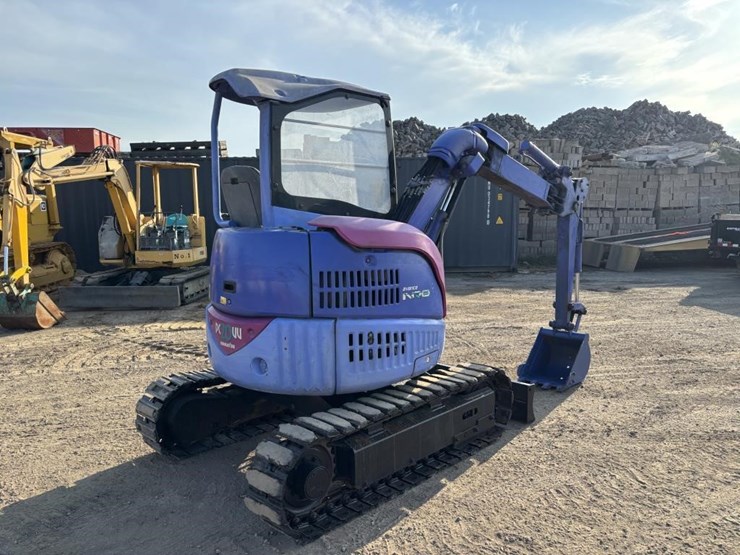 komatsu-pc20uu-3-image-3