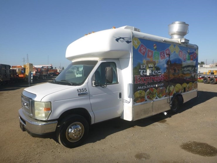 2007-ford-e350-image-1