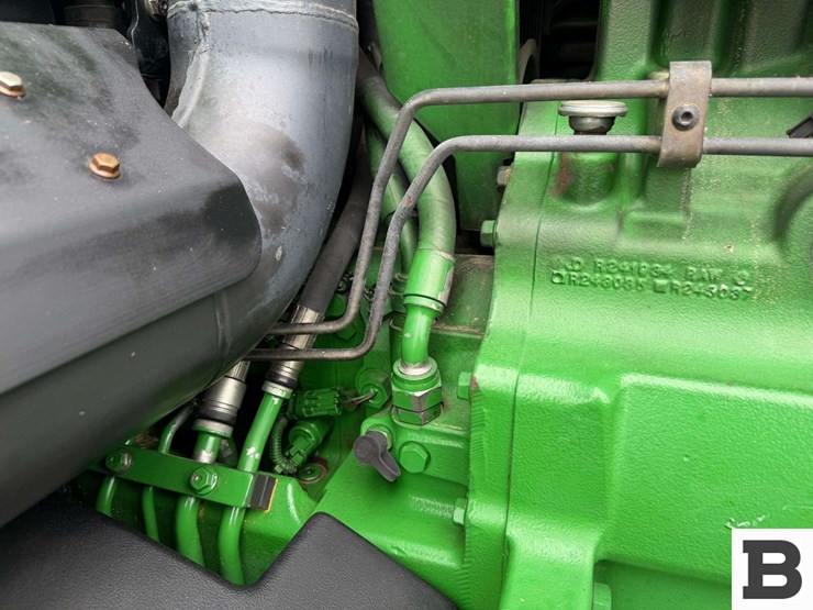 2006-john-deere-8330-image-28