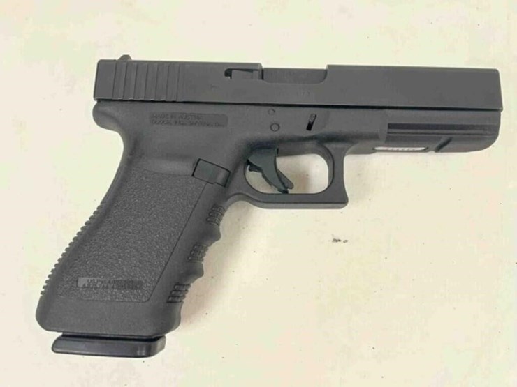 glock-pistol-image-8