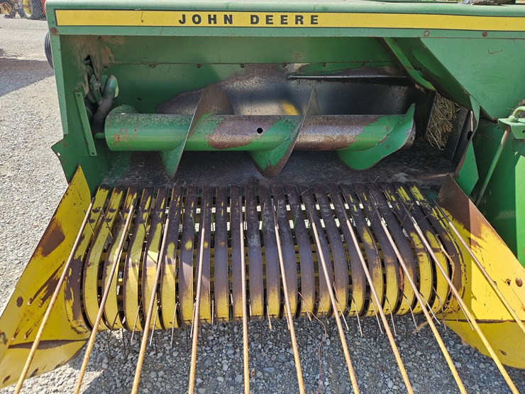 john-deere-327-image-3