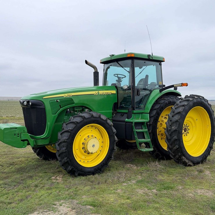 2002 JOHN DEERE 8420