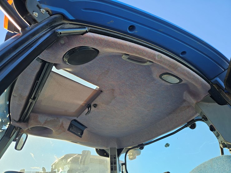 2007-new-holland-t6030-image-14