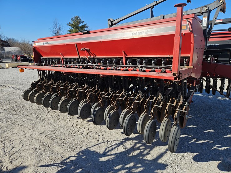 case-ih-5500-image-6
