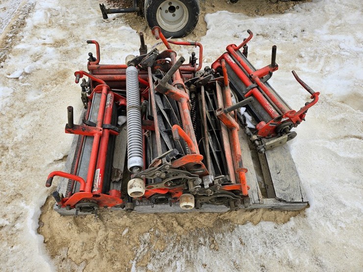 #129-•-jacobsen-pallet-used-mower-reels-image-2