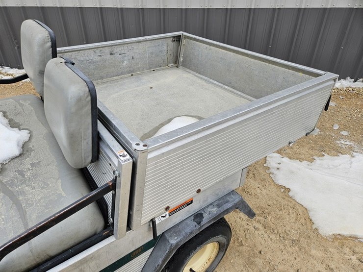 #195-•-club-car-golf-turf-truck-image-9