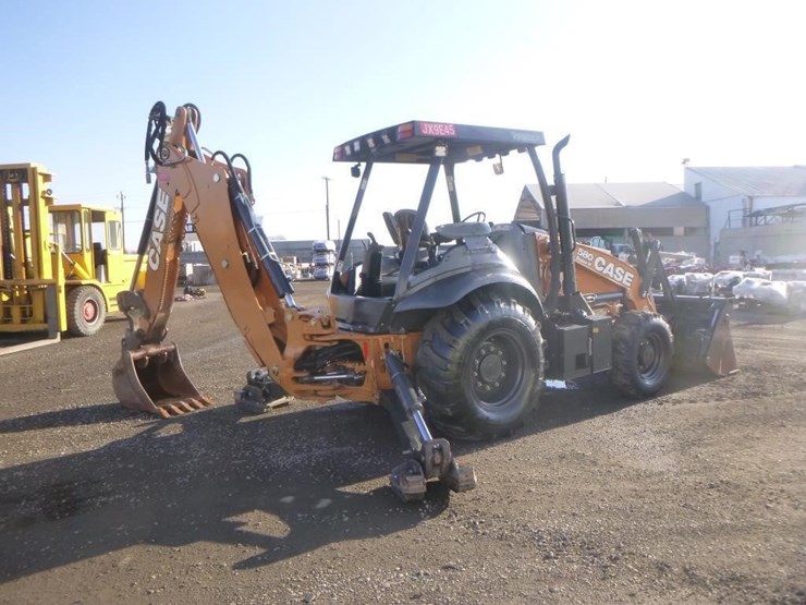 2018-case-580sn-image-3