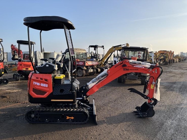 2025-tpm-18bs-hydraulic-excavator-image-7