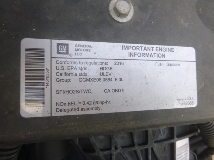 2016-isuzu-npr-image-16