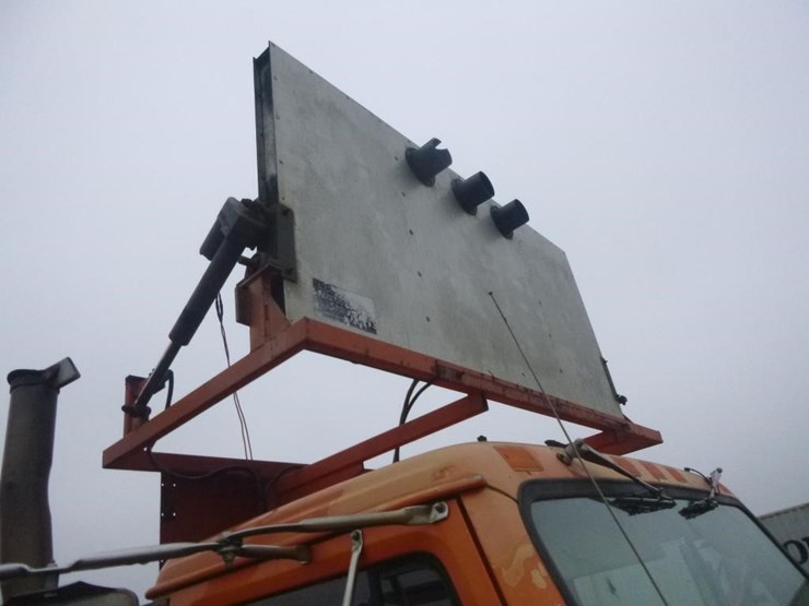 1999-international-4900-image-15