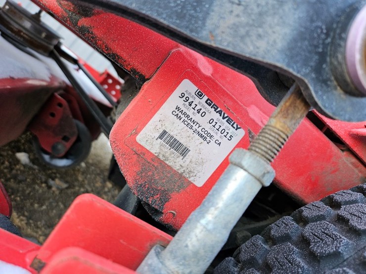 #161-•-gravely-pro-stance-60-stand-up-zero-turn-mower-image-26