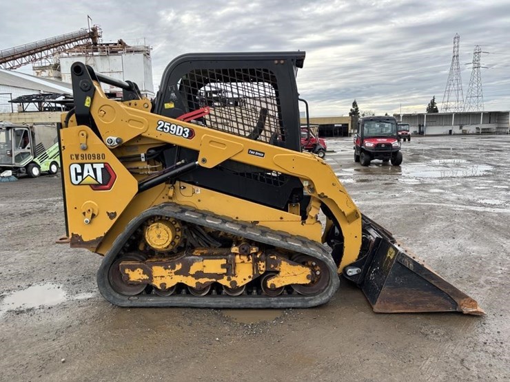 2021-caterpillar-259d3-image-7