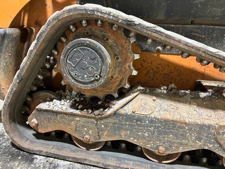 2021-case-tr270b-image-14