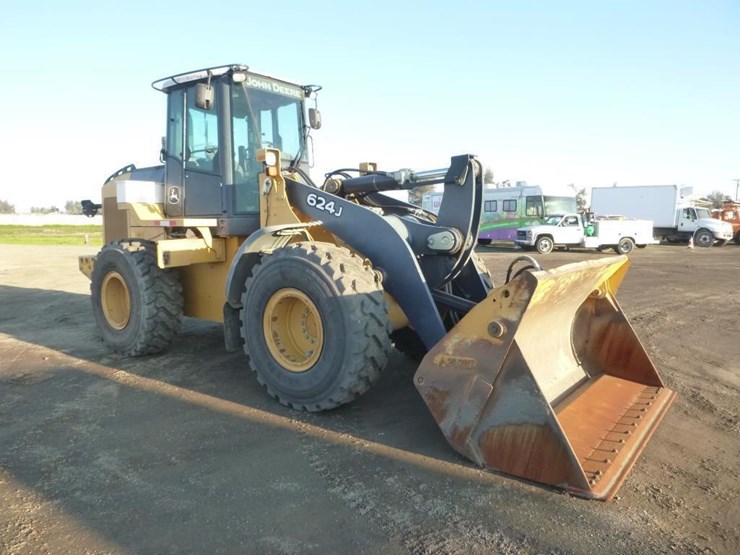 2005-deere-624j-image-2