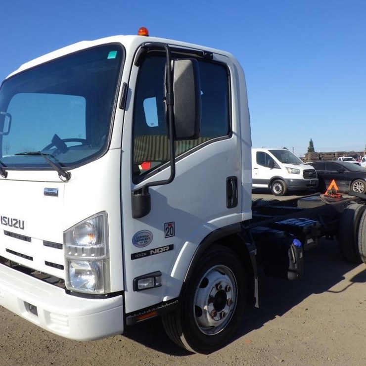 2014 ISUZU NQR