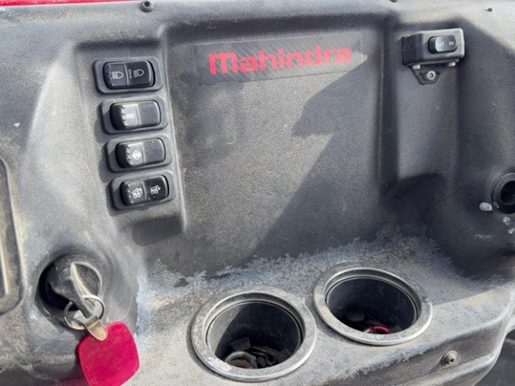 mahindra-model-xtv-7505,-runs,-transmission-issues-image-10