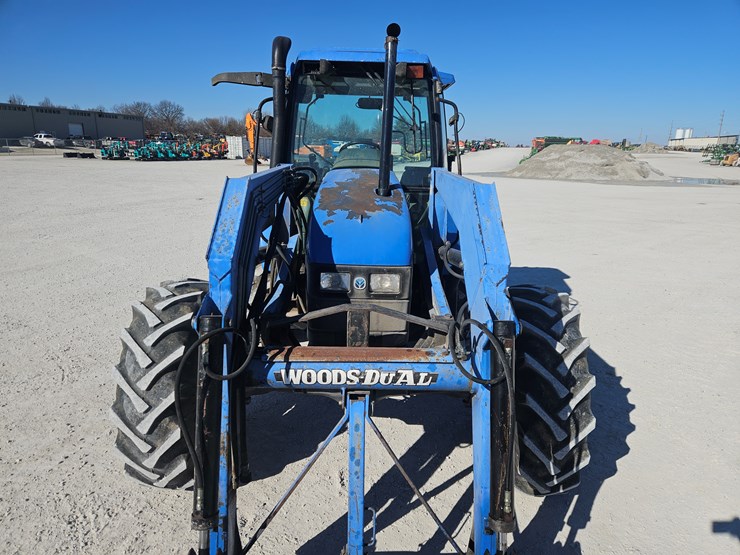 new-holland-ts110-image-4