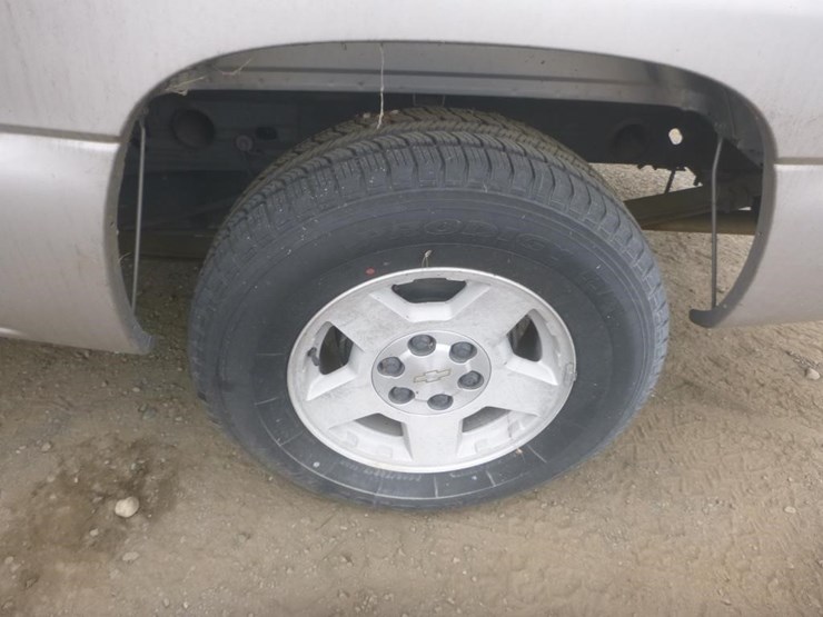 2005-chevrolet-1500-image-14