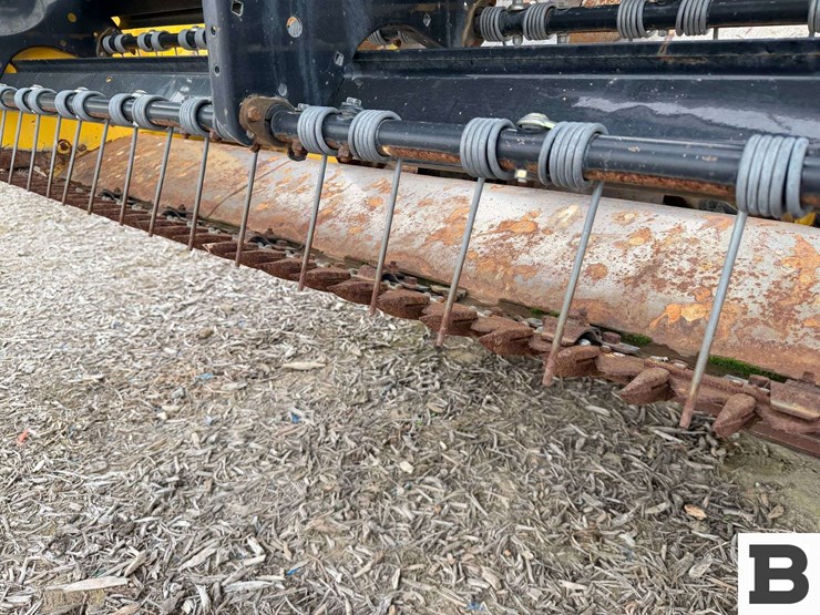 2010-new-holland-2010-image-11