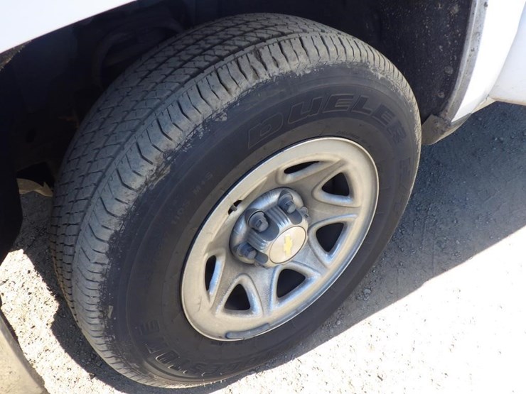 2014-chevrolet-1500-image-13