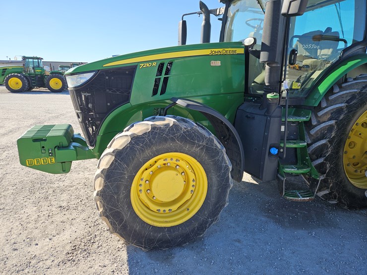 john-deere-7210r-image-19
