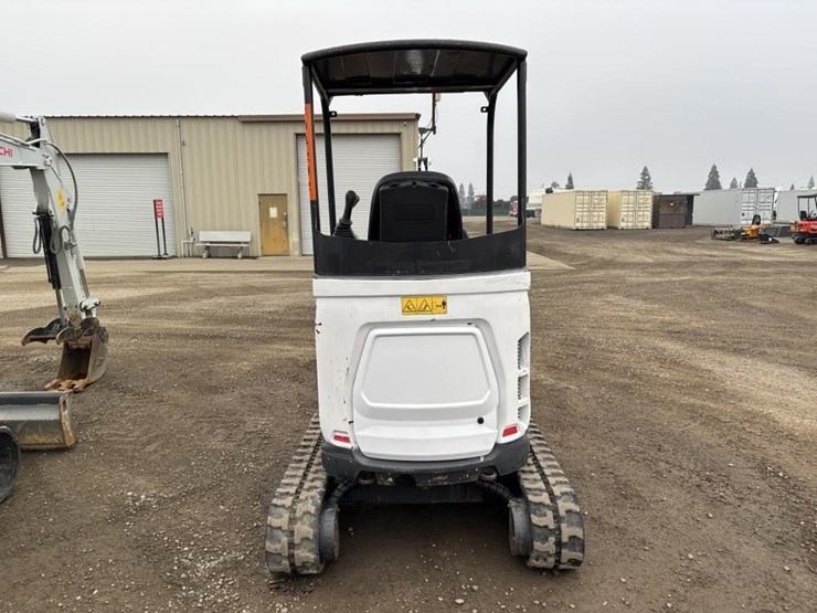 2021-bobcat-e20-image-8