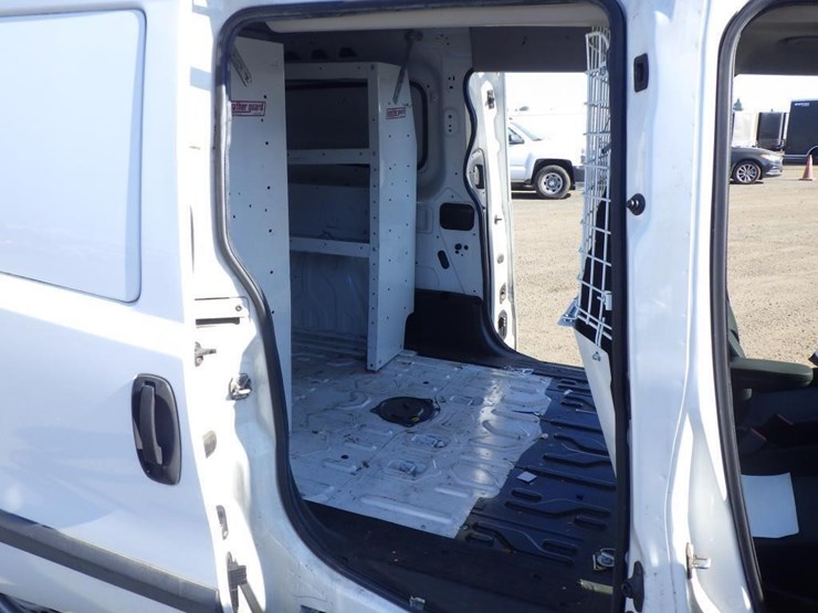 2018-ram-promaster-city-image-8