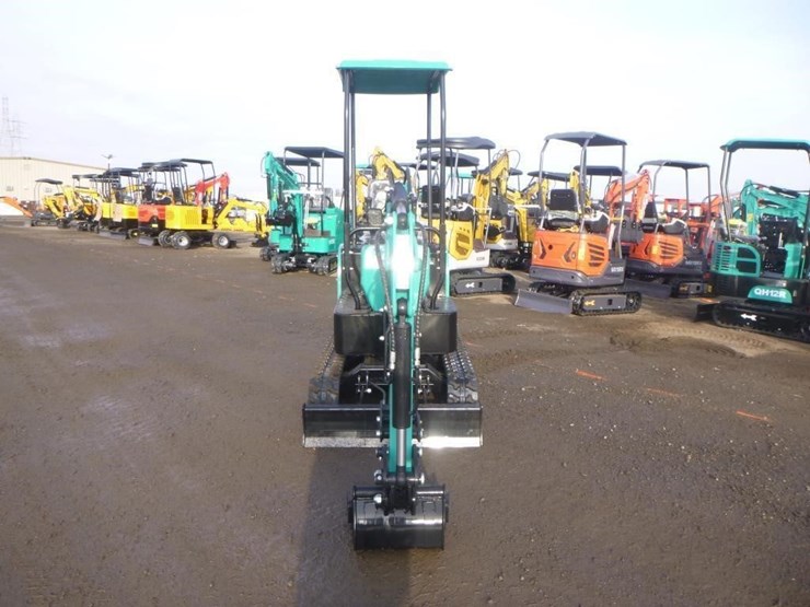 agt-qh12r-hydraulic-excavator-image-6