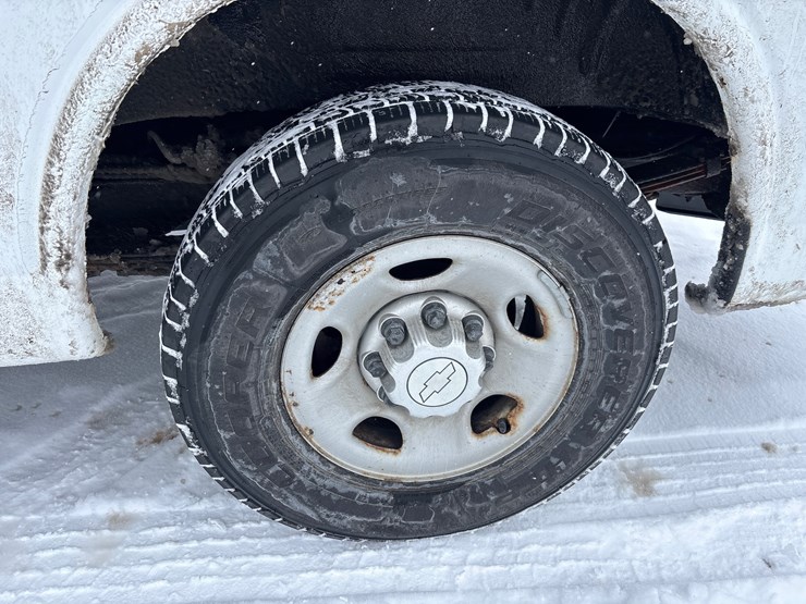 #1122-•-2015-chevrolet-express-van-image-22