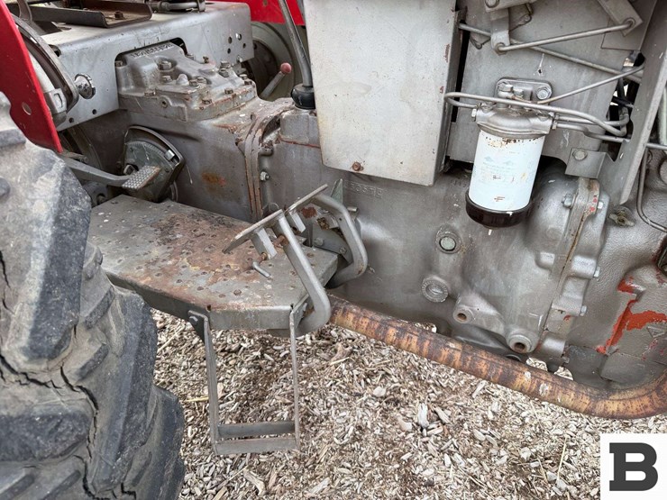 1981-massey-ferguson-275-image-30