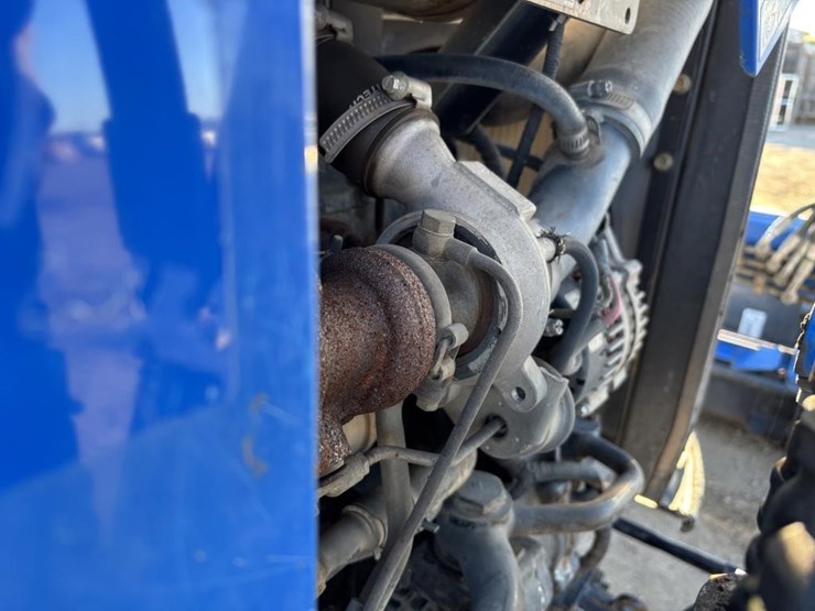 2017-new-holland-workmaster-40-image-53