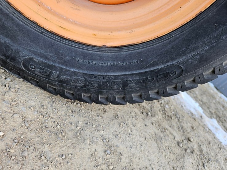 #184-•-scag-stand-up-zero-turn-mower-image-25