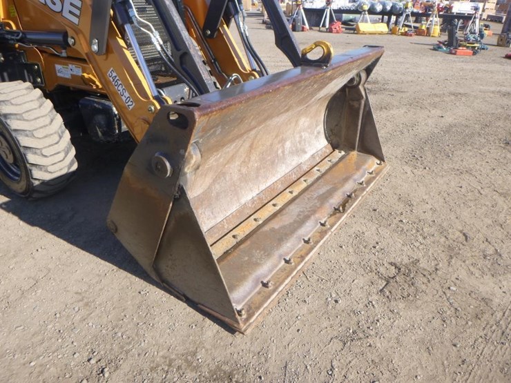 2018-case-580sn-image-10